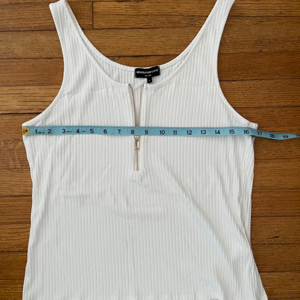 Generation Love Amanda White Tank with Gold Zipper Sz Large - Picture 6 of 8